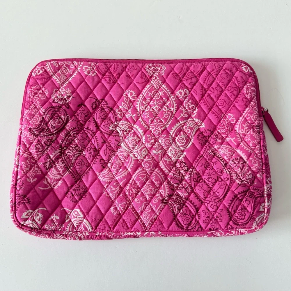 Vera Bradley Stamped Paisley Laptop Sleeve Tablet Case Pink and White